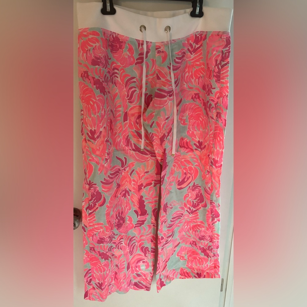 Lilly Pulitzer size XL beach pant. 100% linen pant w/ cotton/spandex waist